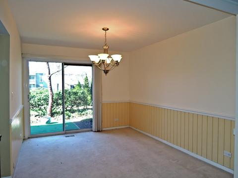 2075 Creekside Dr #1-2, Wheaton, IL 60189 photo 5