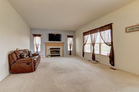 2028 Norwich Dr, Bartlett, IL 60103 photo 10