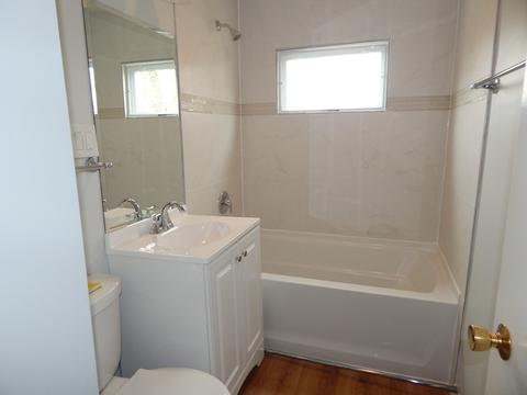 2054 Pratt Ave, Des Plaines, IL 60018 photo 6