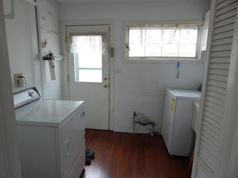 2054 Pratt Ave, Des Plaines, IL 60018 photo 17