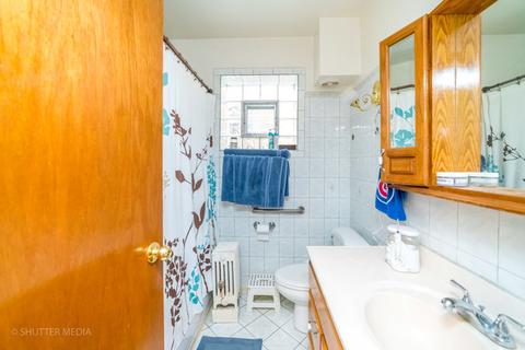 6247 N Artesian Ave, Chicago, IL 60659 photo 16