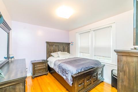 6247 N Artesian Ave, Chicago, IL 60659 photo 18