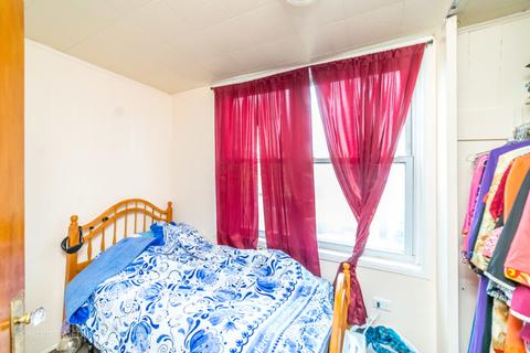 6247 N Artesian Ave, Chicago, IL 60659 photo 26