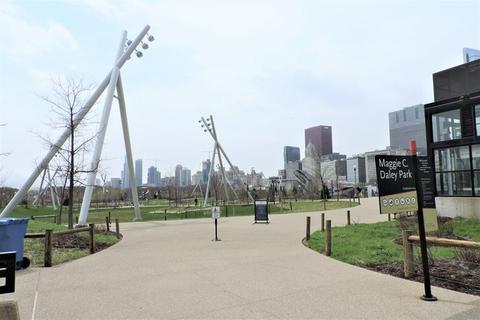 360 E Randolph St #902, Chicago, IL 60601 photo 23