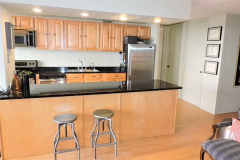 360 E Randolph St #902, Chicago, IL 60601 photo 4