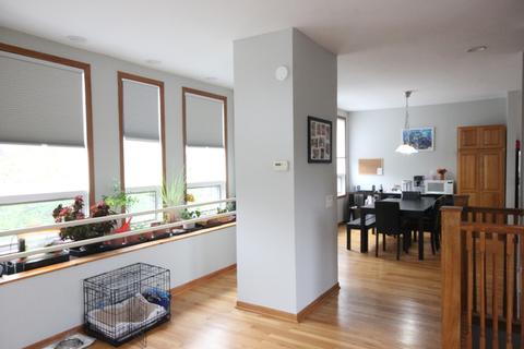 906 E 54th St, Chicago, IL 60615 photo 6