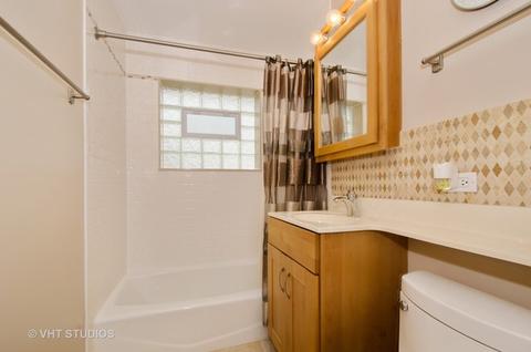 460 Radcliffe Ave, Des Plaines, IL 60016 photo 10