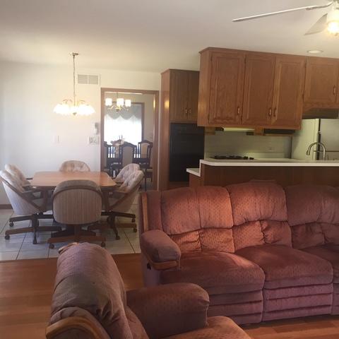 860 Dedham Ln, Bartlett, IL 60103 photo 6