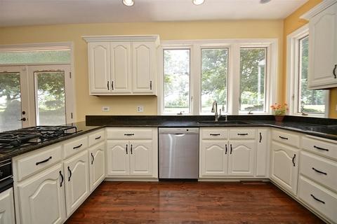 1343 Cranbrook Cir, Aurora, IL 60502 photo 12