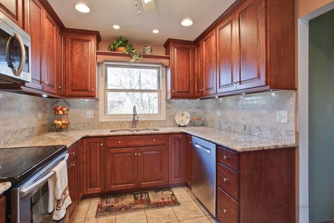 625 Countryside Dr, Wheaton, IL 60187 photo 5