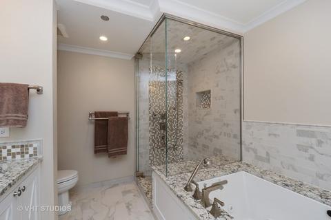 270 E Pearson St #201, Chicago, IL 60611 photo 10