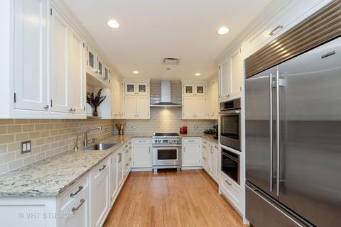 270 E Pearson St #201, Chicago, IL 60611 photo 4