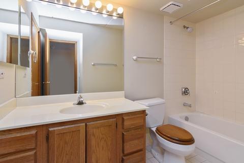 1600 E Thacker St #406, Des Plaines, IL 60016 photo 9