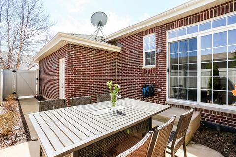 233 Garden Dr, Elgin, IL 60124 photo 25