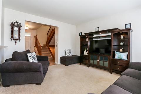 233 Garden Dr, Elgin, IL 60124 photo 4
