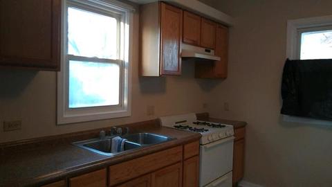 506 Enterprise St, Elgin, IL 60120 photo 6