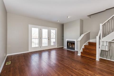 1447 W Harrison St, Chicago, IL 60607 photo 4
