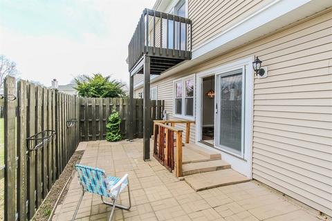 1945 Georgetown Ln, Hoffman Estates, IL 60169 photo 19