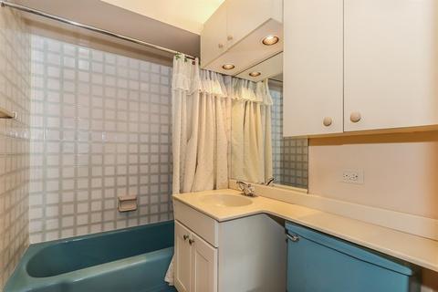 749 Mark Ave, Des Plaines, IL 60016 photo 13