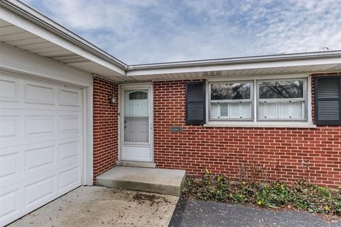 749 Mark Ave, Des Plaines, IL 60016 photo 16