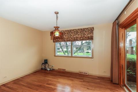 749 Mark Ave, Des Plaines, IL 60016 photo 5