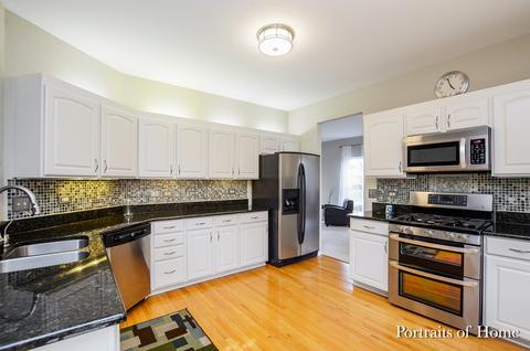 1987 Woodhaven Dr, Bartlett, IL 60103 photo 6
