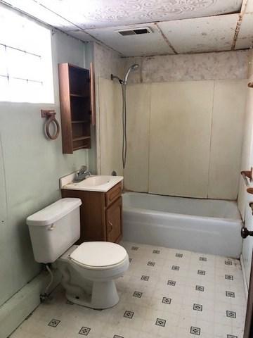 331 Grant Ave, Dixon, IL 61021 photo 10