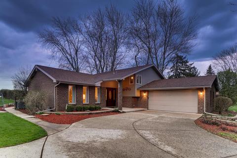 2916 E Spruce Dr, Crete, IL 60417 photo 2