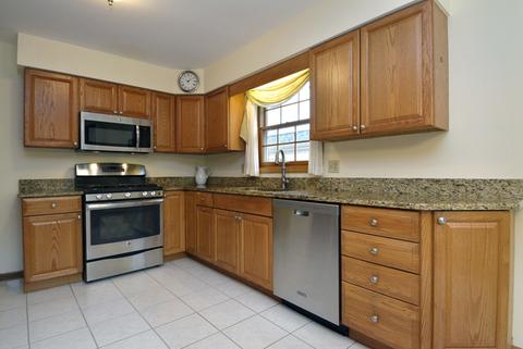 1621 E Cedar Ln, Mount Prospect, IL 60056 photo 10