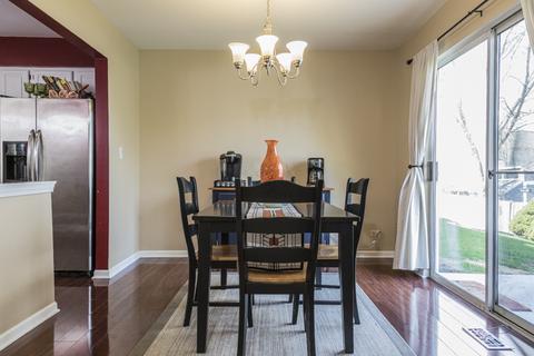1250 Dunamon Dr, Bartlett, IL 60103 photo 7