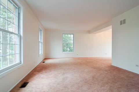 1058 Bristol Ct, Wheaton, IL 60189 photo 3