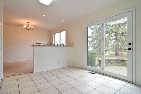 1058 Bristol Ct, Wheaton, IL 60189 photo 6