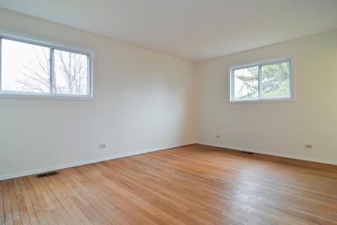 1058 Bristol Ct, Wheaton, IL 60189 photo 11