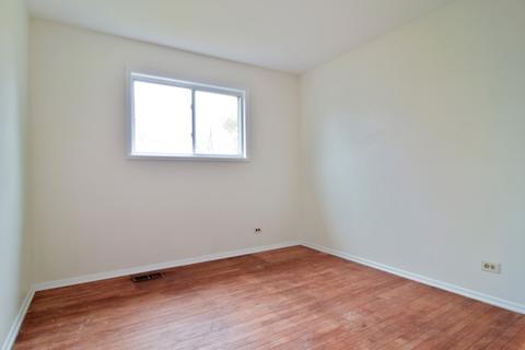 1058 Bristol Ct, Wheaton, IL 60189 photo 15