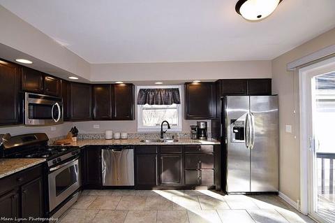 1407 Beecher Ave, Wheaton, IL 60187 photo 5