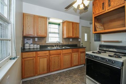 470 W Jeffery St, Kankakee, IL 60901 photo 4