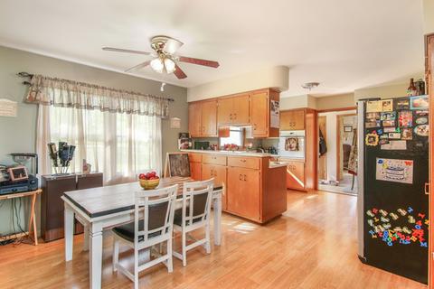 310 N 1st St, Compton, IL 61318 photo 3