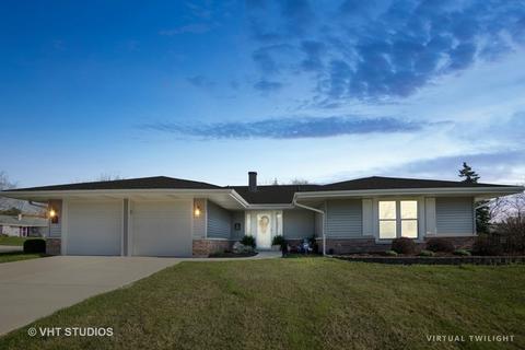 1160 Mayfield Ln, Hoffman Estates, IL 60169 photo 2