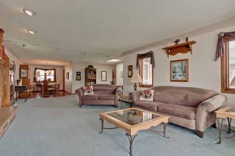 1306 E Thayer St, Mount Prospect, IL 60056 photo 5