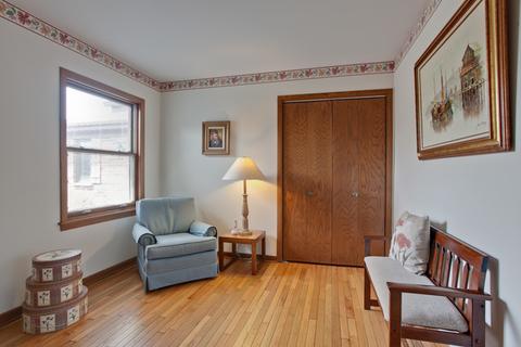 1306 E Thayer St, Mount Prospect, IL 60056 photo 12