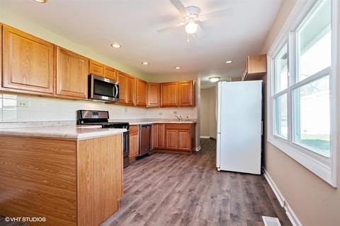 470 Western St, Hoffman Estates, IL 60169 photo 7