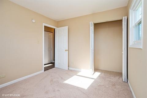 470 Western St, Hoffman Estates, IL 60169 photo 16