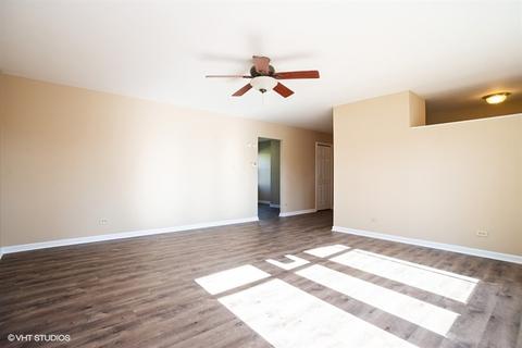 470 Western St, Hoffman Estates, IL 60169 photo 6