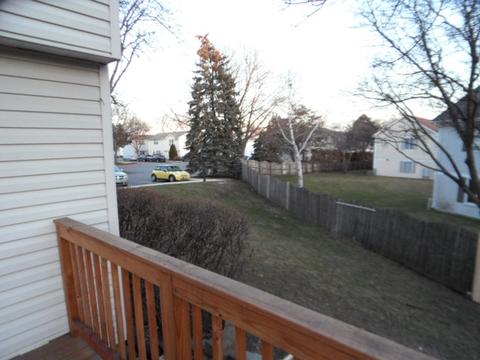 200 Raintree Ct, Aurora, IL 60504 photo 9