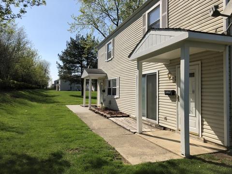 195 Robert Ct #B, Bartlett, IL 60103 photo 2