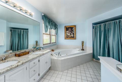 1805 Edgewood Dr, Algonquin, IL 60102 photo 12