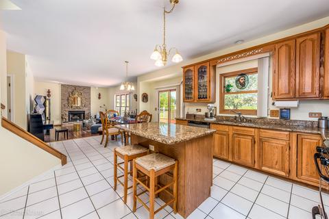 1805 Edgewood Dr, Algonquin, IL 60102 photo 7