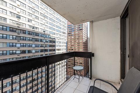 222 E Pearson St #1509, Chicago, IL 60611 photo 9