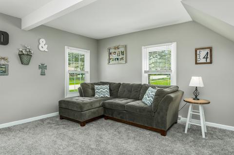 104 E Taylor St, Newark, IL 60541 photo 3