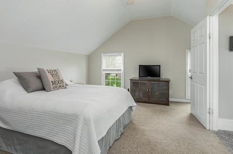104 E Taylor St, Newark, IL 60541 photo 8
